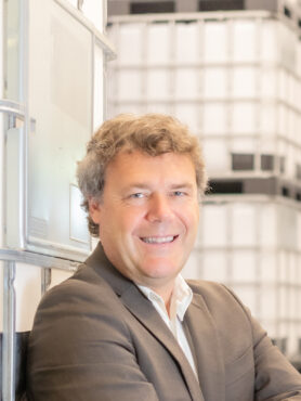  Peter Eldering